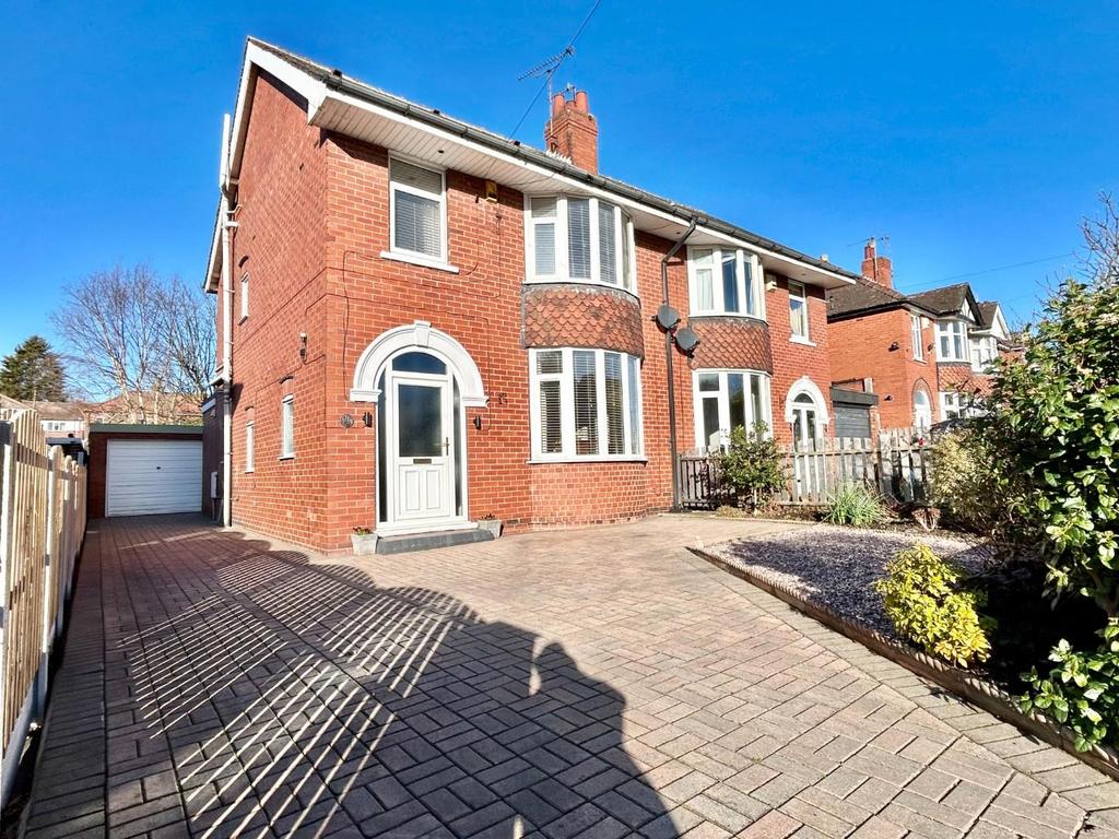 Rockingham Road, Swinton, Rotherham 3 bed semi-detached house - £245,000