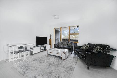 2 bedroom flat for sale, Newington Green, London N16