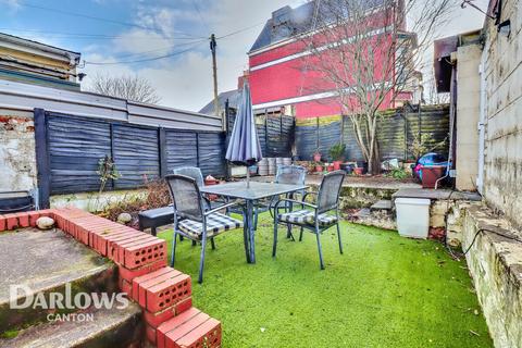 3 bedroom end of terrace house for sale, Holmesdale Street, Cardiff