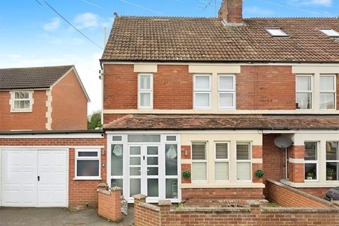 4 bedroom semi-detached house for sale, Eden Vale Road, Westbury