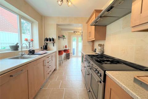 4 bedroom semi-detached house for sale, Eden Vale Road, Westbury