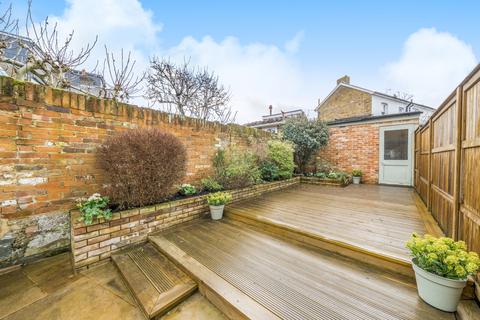 3 bedroom end of terrace house for sale, Waverley Road, Weybridge, KT13