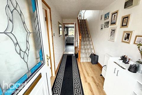8 Chapmans Close, Irchester, Wellingborough, NN29 7EQ