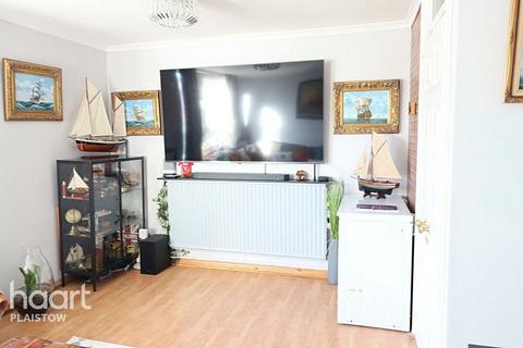 3 bedroom maisonette for sale, Morse Close Plaistow, London