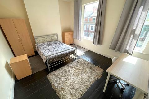 1 bedroom in a house share to rent, Alfreton Road, Nottingham NG7