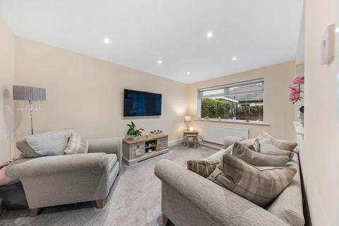 2 bedroom semi-detached bungalow for sale, Southdale Road, Paddington, WA1