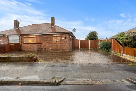 2 bedroom semi-detached bungalow for sale, Southdale Road, Paddington, WA1