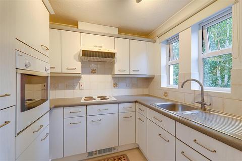 1 bedroom retirement property for sale, Pegasus Court, Shelley Road, Worthing BN11
