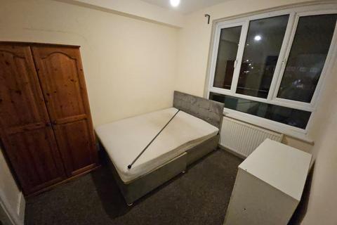 House share to rent, Downham Way, Bromley