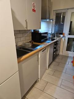 House share to rent, Downham Way, Bromley