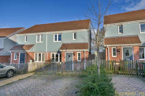 3 bedroom semi-detached house for sale, Redgrove Close, Bexhill-on-Sea, TN39