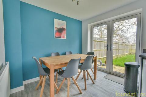 11 Redgrove Close, Bexhill-on-sea, TN39 5FD