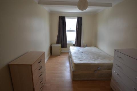 1 bedroom flat to rent, Kilburn High Road, London, NW6