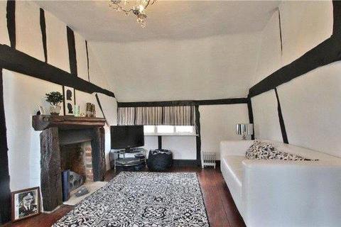 2 bedroom flat for sale, High Street, Chobham GU24