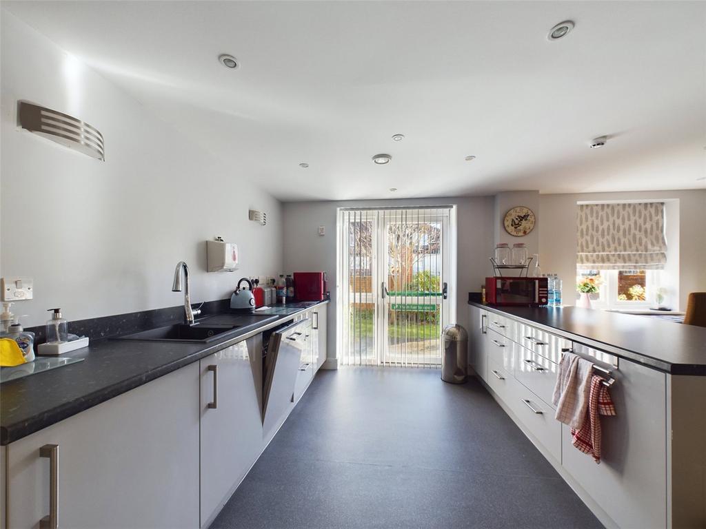 Communal Kitchen
