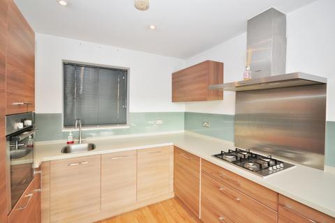 2 bedroom apartment to rent, Wilkinson Court, Rollason Way, CM14