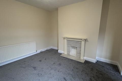 3 bedroom flat to rent, Bewick Street, South Shields, NE33