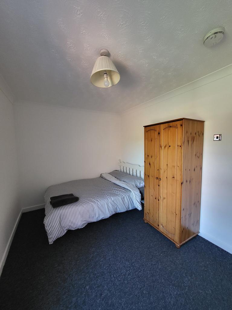 Bed 4