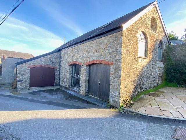 Hencapel7.jpg