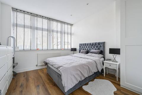 2 bedroom flat for sale, Colney Hatch Lane, Muswell Hill, London, N10