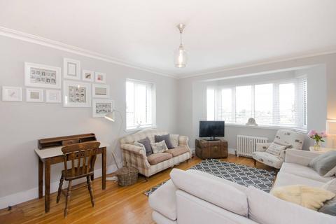 3 bedroom flat to rent, Streatham High Road, Streatham Hill, London, SW16