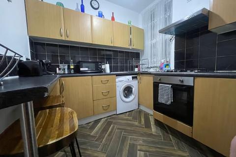 5 bedroom house share to rent, Sangley Road, London SE6