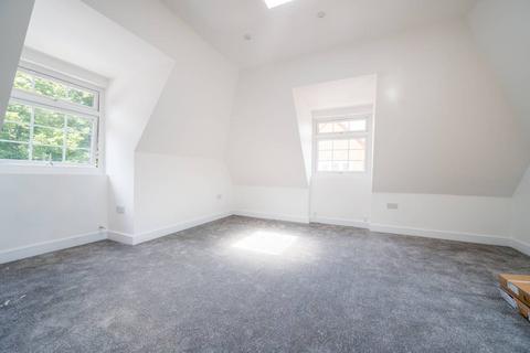 2 bedroom flat to rent, Westfield, Westfield, Woking, GU22