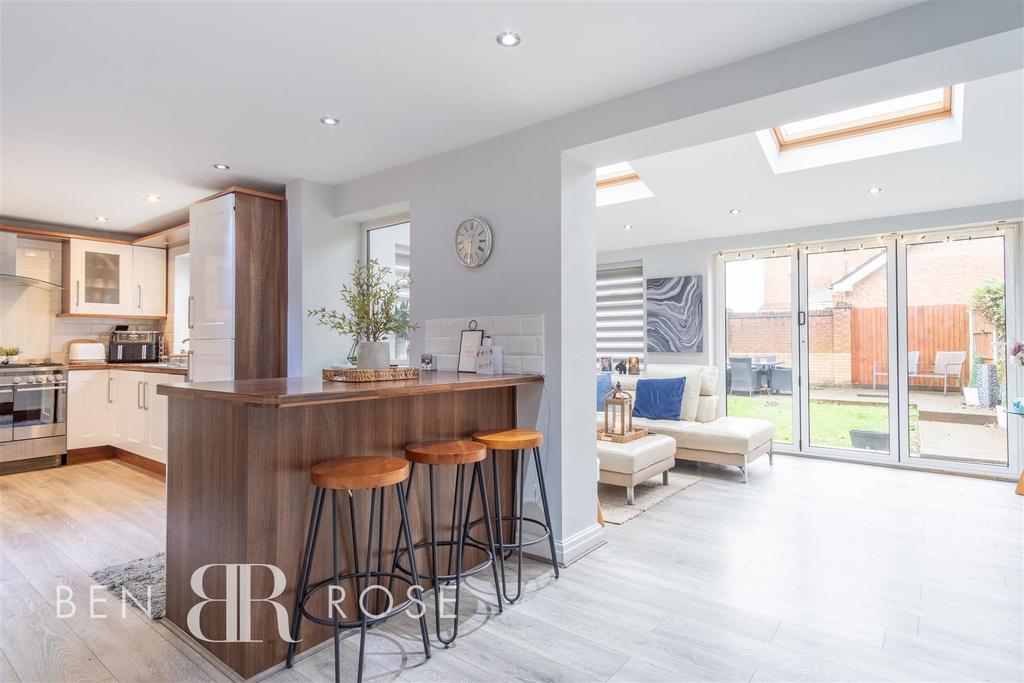 Kitchen/Breakfast/Family Room