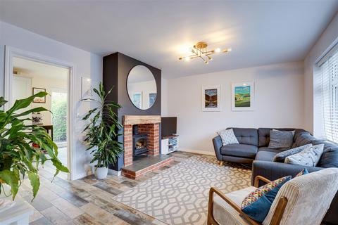 1 Bramley Close, Southwell, NG25 0JB