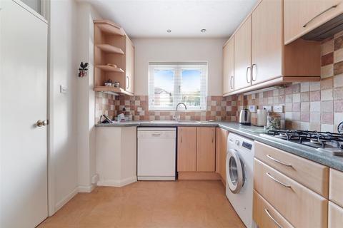 3 bedroom terraced house for sale, Lower Sawley Wood, Banstead