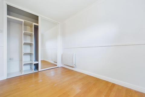 74 Fakenham Drive, Hereford, HR4 9UQ