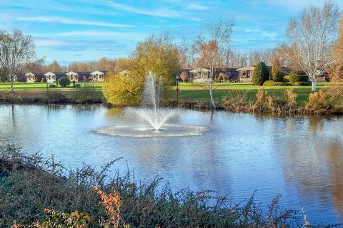 2 bedroom park home for sale, Birch Grove, The Elms, Torksey, Lincoln, LN1