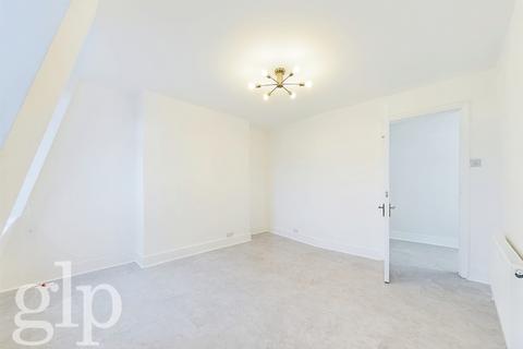 1 bedroom flat to rent, Winnett Street  W1D