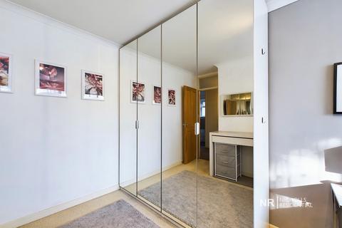 12 Kelvin Close, Epsom, KT19 9JE