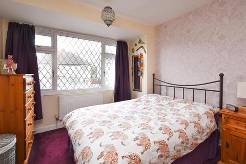 111 Blackburn Avenue, Wolverhampton, WV6 9JT