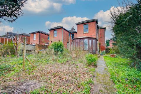 3 bedroom detached house for sale, BITTERNE PARK! NO FORWARD CHAIN! POTENTIAL TO IMPROVE!
