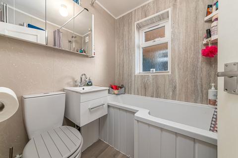 75 Drayton Road, Irthlingborough, Wellingborough, NN9 5TQ