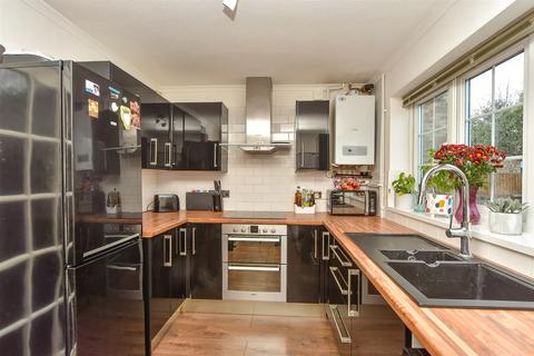 46 Sunland Avenue, Bexleyheath, DA6 8LP