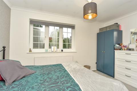 46 Sunland Avenue, Bexleyheath, DA6 8LP