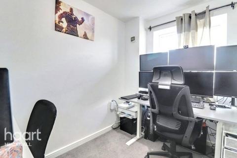 43 Albert Close, Hucknall, Nottingham, NG15 7UZ