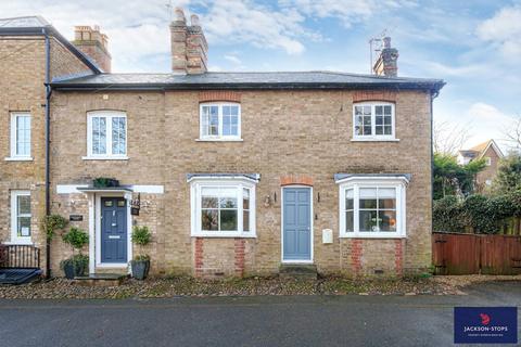 3 bedroom end of terrace house for sale, George Street, Woburn, Bedfordshire, MK17