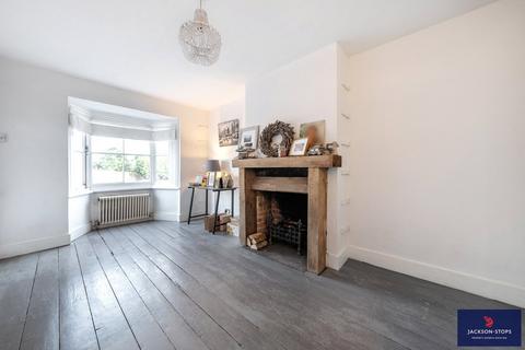 3 bedroom end of terrace house for sale, George Street, Woburn, Bedfordshire, MK17