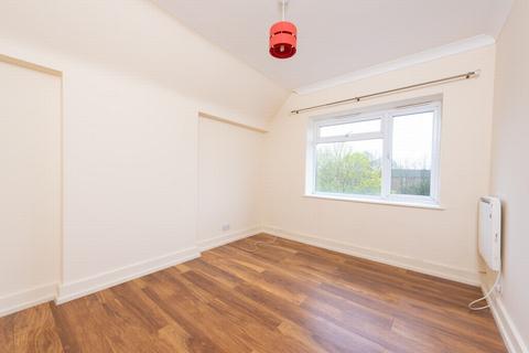 3 bedroom apartment for sale, Lynchford Road, Farnborough, GU14