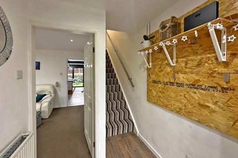 46 Redcliffe Drive, Wombourne, Wolverhampton, WV5 0JE