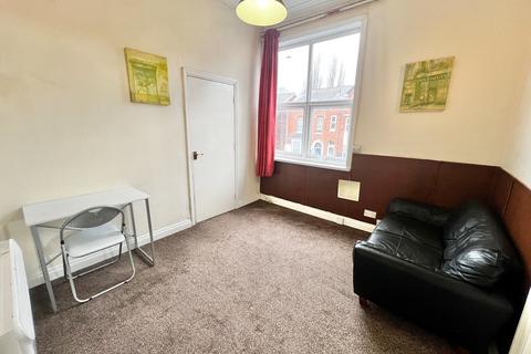 1 bedroom flat to rent, Gillott Road, Birmingham B16