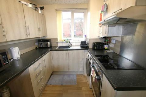 3 bedroom apartment for sale, Stonyhurst Road, Blackburn, Lancashire, BB2 1NQ