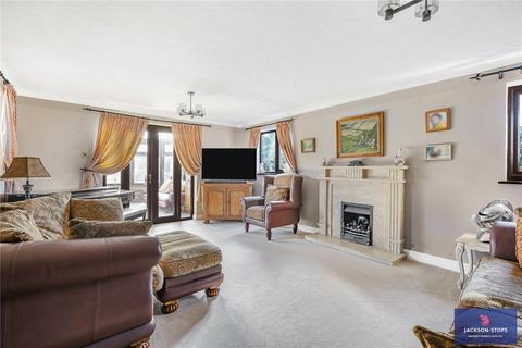 4 bedroom detached house for sale, Nesbitt Close, Weston Favell, Northampton, NN3