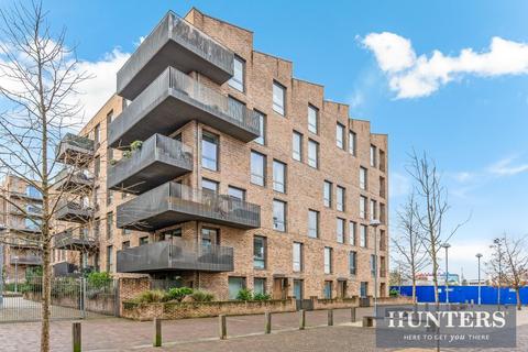 1 bedroom flat for sale, Paddlers Avenue, Brentford