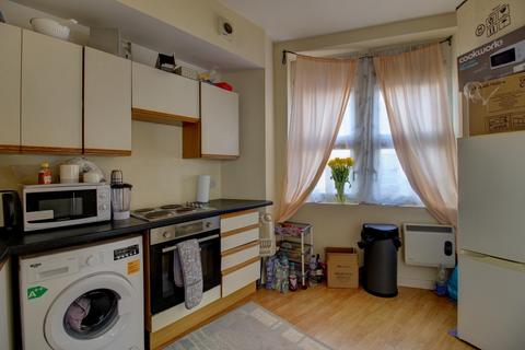 1 bedroom flat for sale, Royate Hill, Bristol BS5