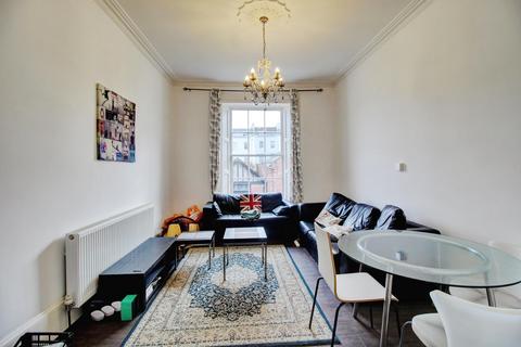 3 bedroom flat for sale, Wetherell Place, Bristol BS8